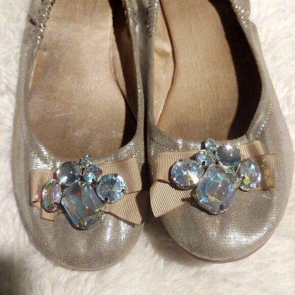 CL By Laundry Champagne Metallic and Glitzy Sparkly Shiny Ballet Slipper Shoes 9 - Picture 3 of 10